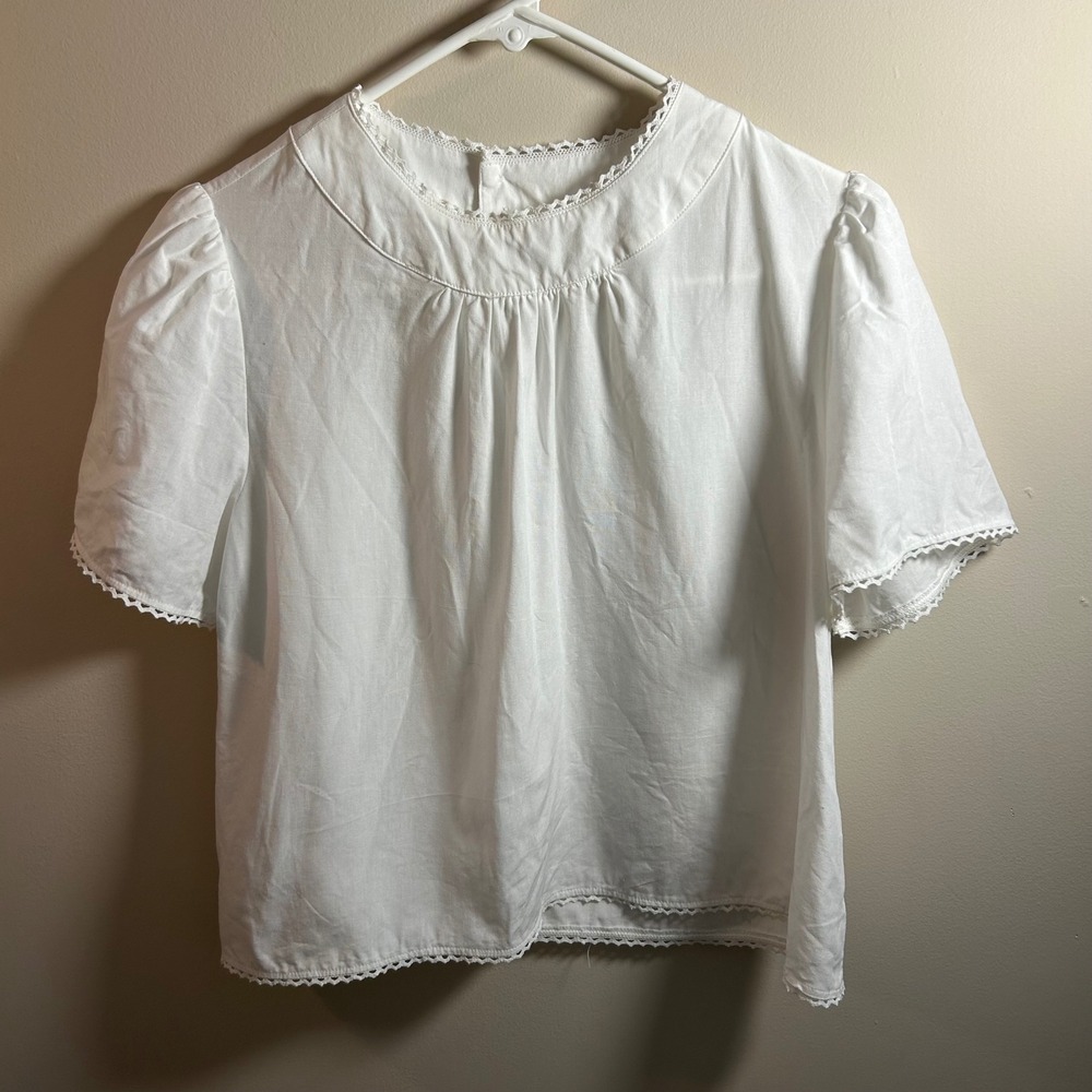 dRA Los Angeles‎ White Lace Trim Puff Sleeve Eyelet Top Women's XS Quiet Luxury